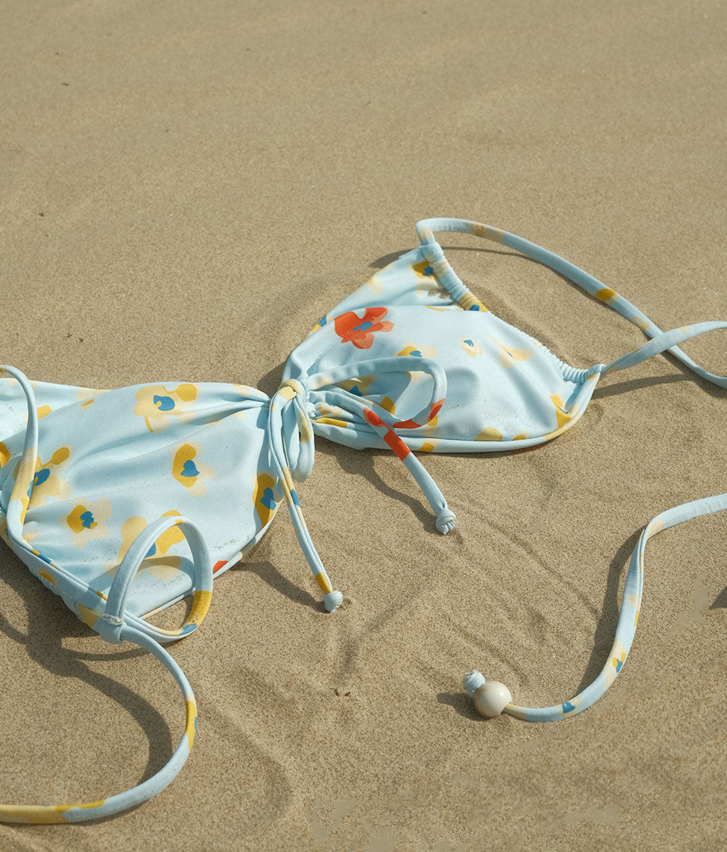 The bloom pattern top